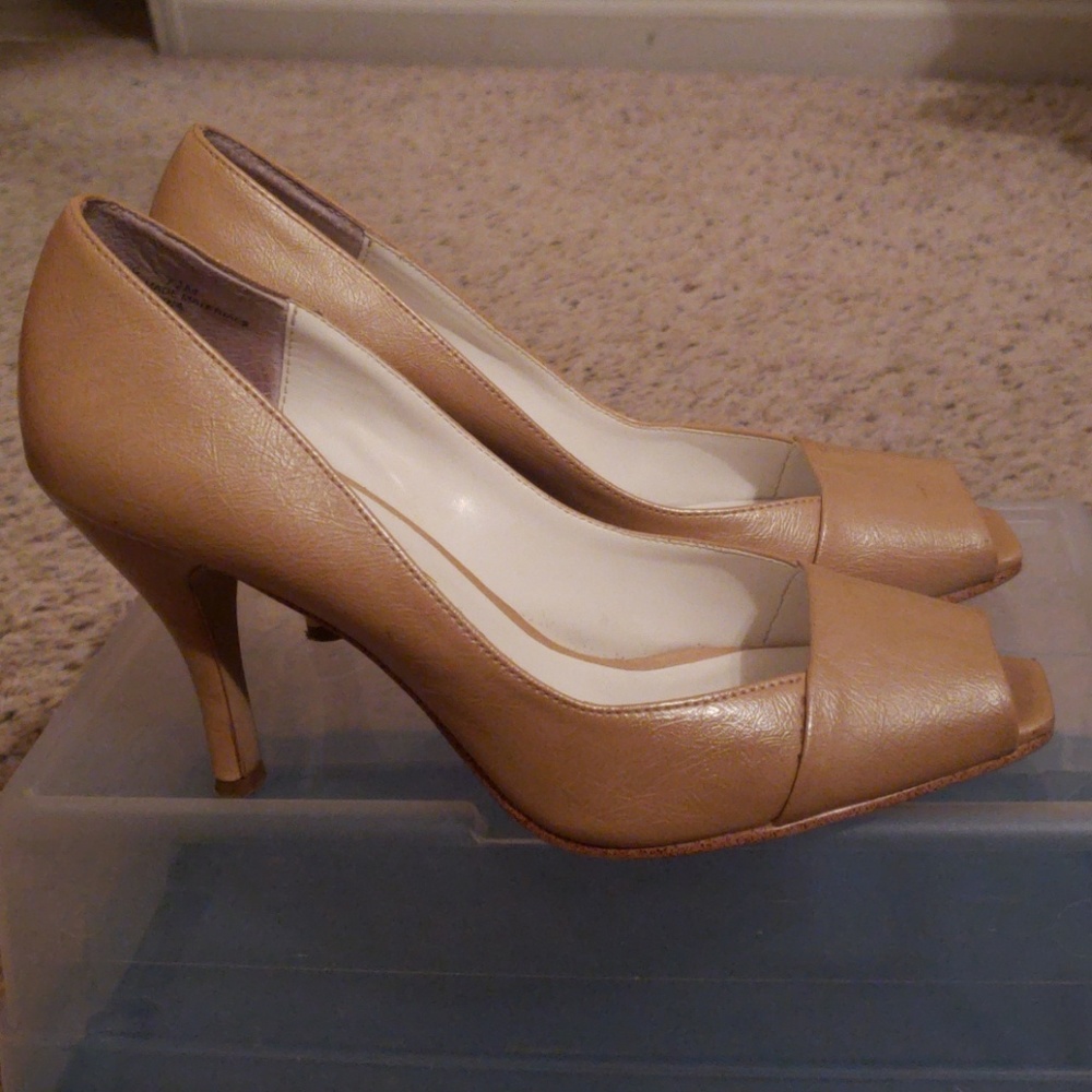 Rampage Champagne Dress Shoes